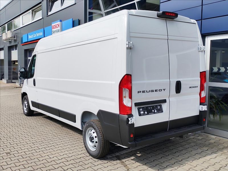 Peugeot Boxer (2026) 2,2 Furgon 3500 L3H2 BlueHDi 1 - fotka 4 z 9
