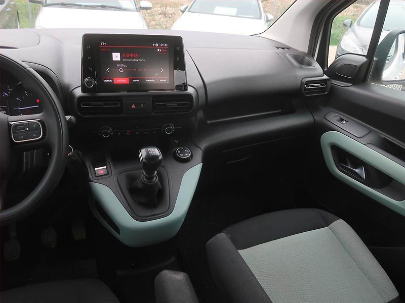 Citroën Berlingo (2019) Feel 1.2 PureTech, 5Míst, SR - fotka 8 z 14