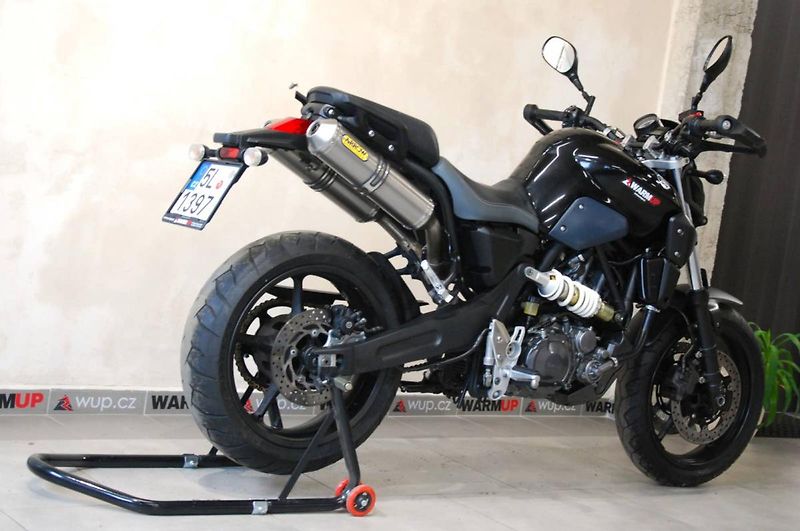Yamaha MT-03 (2007) hezký stav - fotka 3 z 19