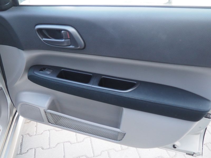 Subaru Forester (2006) 2.0i AWD, Redukce, TOP - fotka 17 z 34