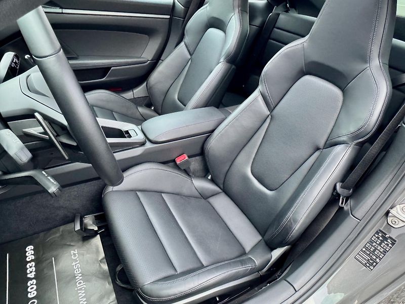 Porsche 911 (2020) Approved BOSE Střecha 20/21