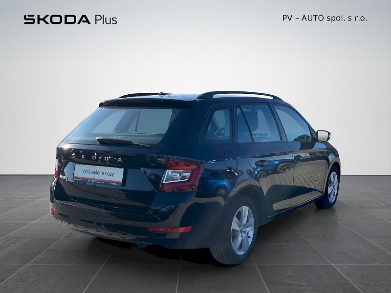 Škoda Fabia (2021) 1.0 TSI 70kW Style Plus combi - fotka 2 z 30