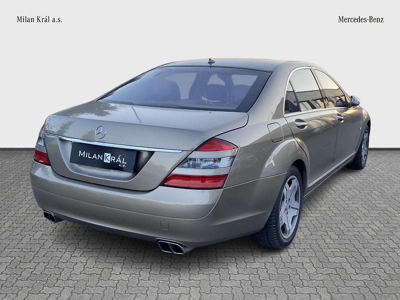 Mercedes-Benz Třídy S S 600 V12 - fotka 5 z 28