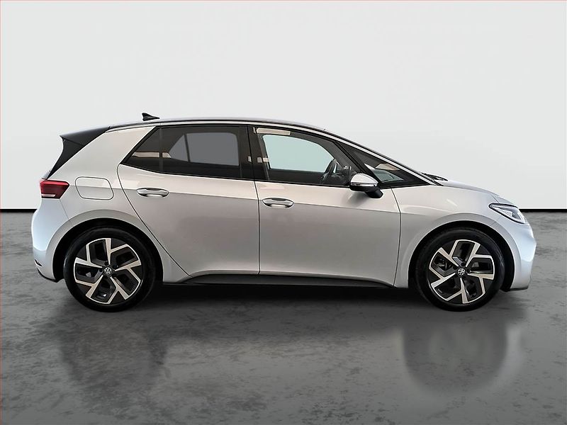 Volkswagen ID.3 (2023) Pro Perf. (62 kWh), SoH 87% - fotka 6 z 29