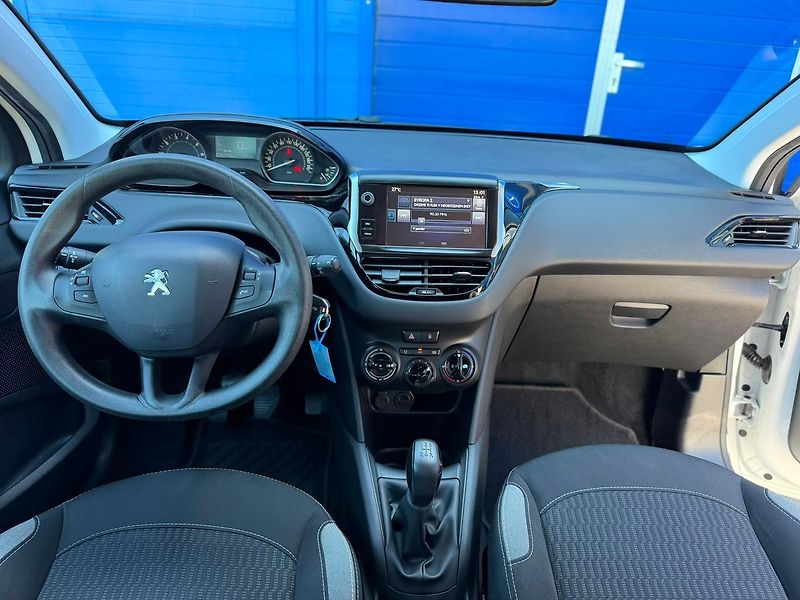 Peugeot 208 ACTIVE 1.2PT 82 MAN5 - fotka 2 z 23