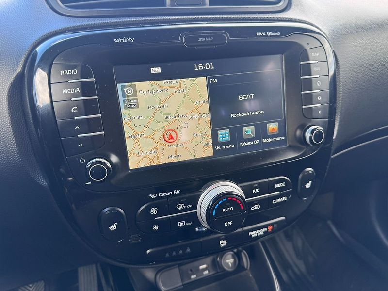 Kia Soul (2015) 1,6 CRDI 16 V 94 KW TAŽNÉ - fotka 29 z 47