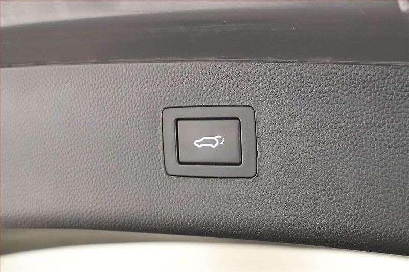 Hyundai i40 (2016) 1.7 CRDi, Navi, Tempomat - fotka 17 z 18