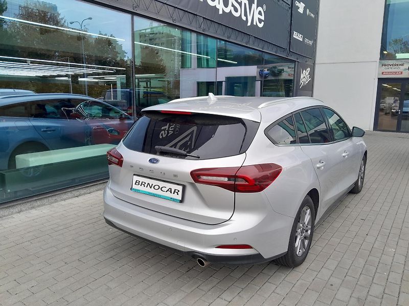 Ford Focus Titanium, AT, ČR, 1 majitel  - fotka 7 z 13
