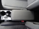 Peugeot 2008 (2026) ALLURE Turbo 100k MAN6 - náhled 37
