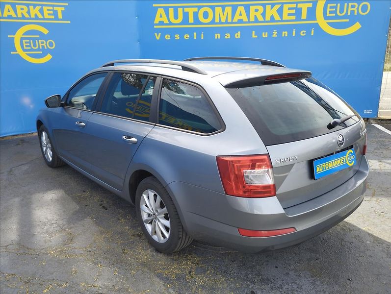 Škoda Octavia 1,2 TSi 77KW - fotka 6 z 17