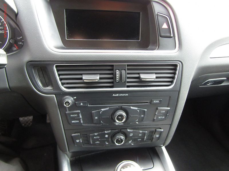Audi Q5 (2009) 2.0 TFSi quattro, S-line - fotka 12 z 18