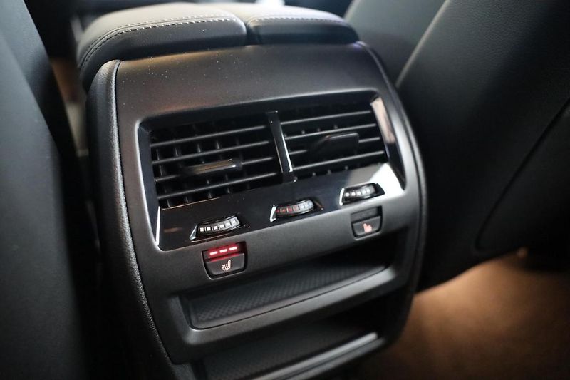 BMW X5 xDrive30d - fotka 36 z 37