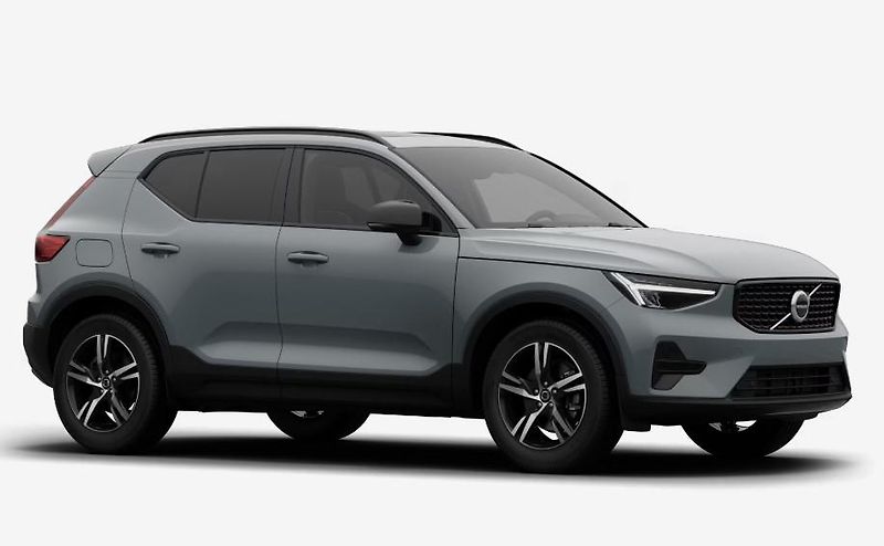 Volvo XC40 (2026) B3 AUT DARK PLUS - fotka 10 z 17
