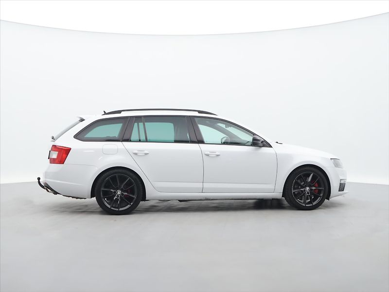 Škoda Octavia 2,0 TSI RS Challenge 1.Maj. - fotka 8 z 28