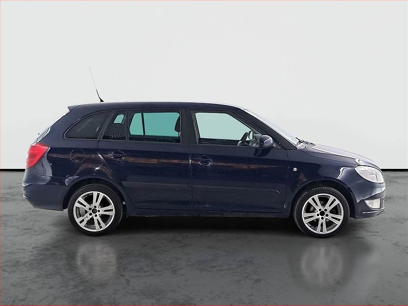 Škoda Fabia (2012) 1.6 TDI, Tažné, CZ doklady - fotka 6 z 16
