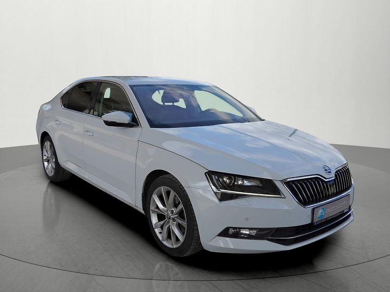 Škoda Superb 2.0TDI Style ČR Canton ACC Kam - fotka 6 z 36