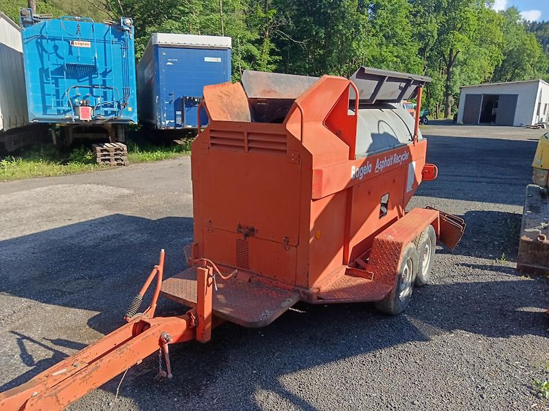Ostatní (1992) Recyklátor Asfaltu BA4000 - fotka 7 z 11