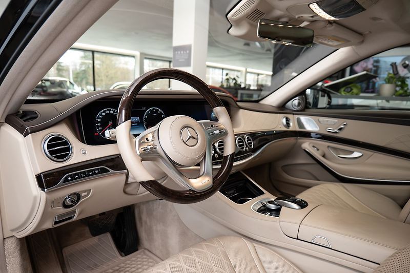 Mercedes-Benz Třídy S Maybach 4MATIC - fotka 5 z 26