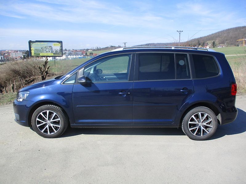Volkswagen Touran 1.4TSi 103kW*CL*TAŽ Z.*7MÍST - fotka 9 z 46