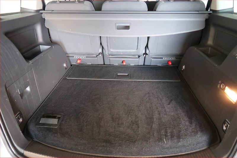 Volkswagen Touran (2007) Comfortline 1.4 TSI, Tažné - fotka 13 z 15
