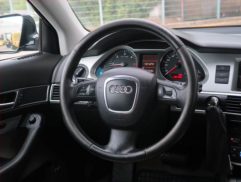 Audi A6 Allroad (2008) 2.7 TDI, 4X4, Automat, Navi - fotka 16 z 27