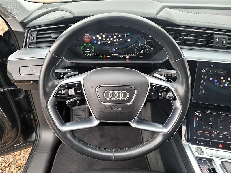 Audi e-tron 0,0 55,95KWH,4x4,SOH 91,6%,taž - fotka 20 z 50
