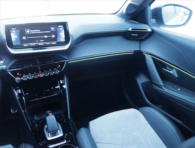Peugeot 208 (2020) GT 50 kWh, SoH 90%, Automat - fotka 8 z 22