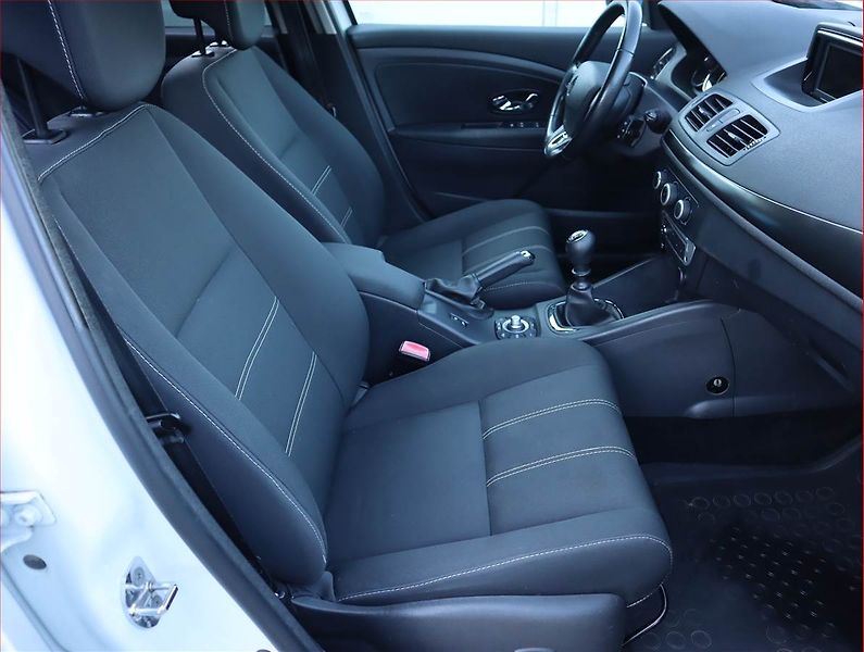 Renault Mégane (2016) 1.5 dCi, Navi, Tempomat - fotka 9 z 16