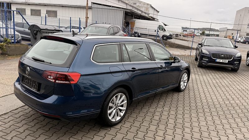 Volkswagen Passat (2023) 2.0TDI,DSG,ZÁRUKA,LED,DIESEL - fotka 35 z 60