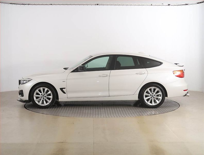 BMW Řada 3 (2014) 320d xDrive GT, 4X4, Automat - fotka 3 z 22