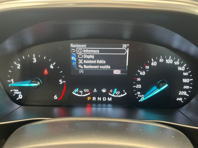 Ford Focus 2.0 EB Titanium LED - fotka 57 z 66