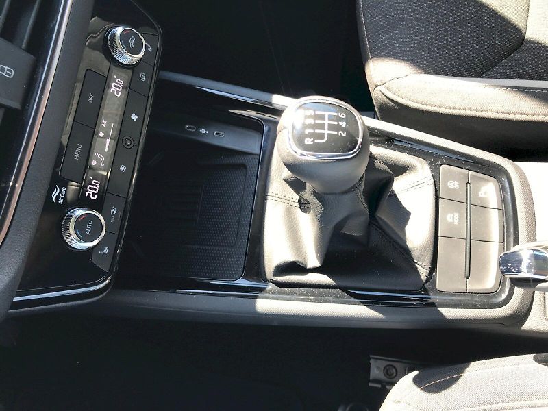 Škoda Scala (2024) SELEC TSI 85/1.0 M6F - fotka 10 z 27