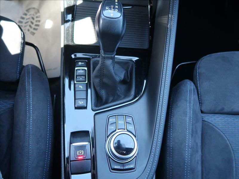BMW X1 2,0 xd,140kW,ČR,M-Paket,DPH - fotka 18 z 27