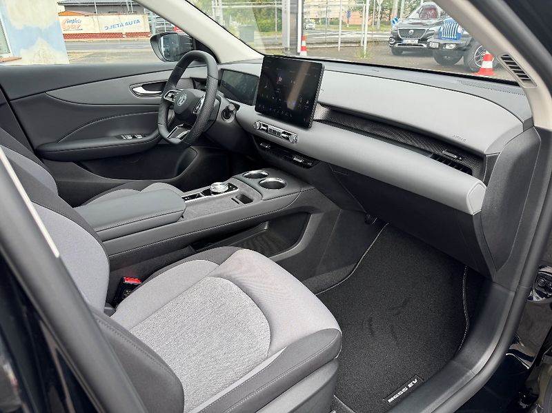 MG MGS5 EV (2026) Emotion (49 kWh) - fotka 15 z 42