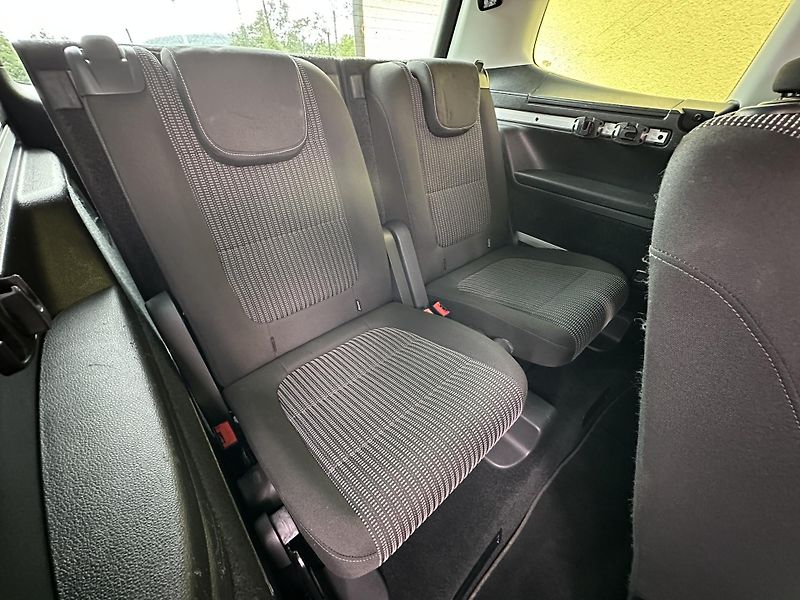 Seat Alhambra (2017) STYLE 1.4/110kW*7.Míst.*2.Maj. - fotka 32 z 44