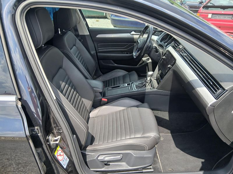 Volkswagen Passat GTE Plug-in hybrid, kůže - fotka 44 z 58