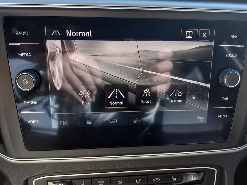 Volkswagen Atlas (2019) 3.6 V6 4x4 6 MÍST - fotka 15 z 42