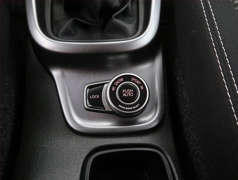 Suzuki Vitara (2019) Premium 1.4 BoosterJet, 4X4 - fotka 16 z 21