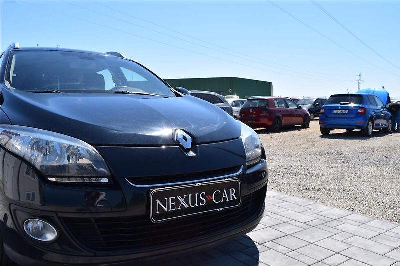 Renault Mégane 1,5 DCI 81KW PO SERVISE TAŽNÉ - fotka 12 z 47