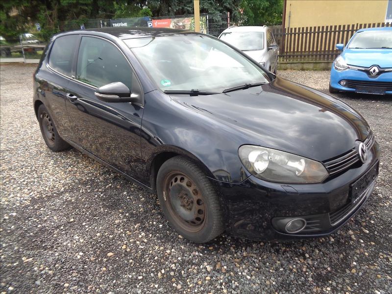 Volkswagen Golf (2011) 1,2 - fotka 1 z 19