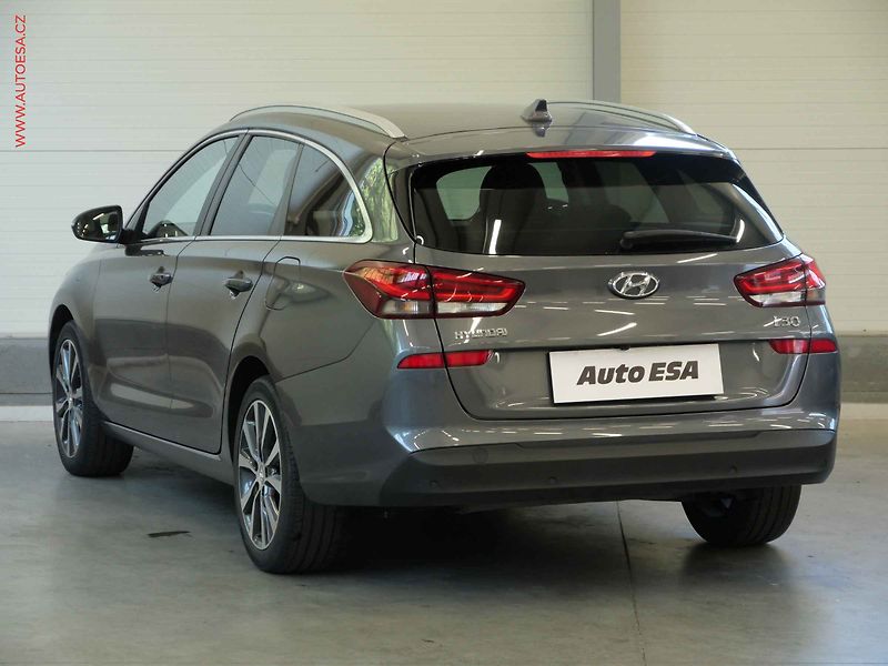 Hyundai i30 (2020) 1.4T-GDI, 1.maj,ČR, servis - fotka 6 z 20