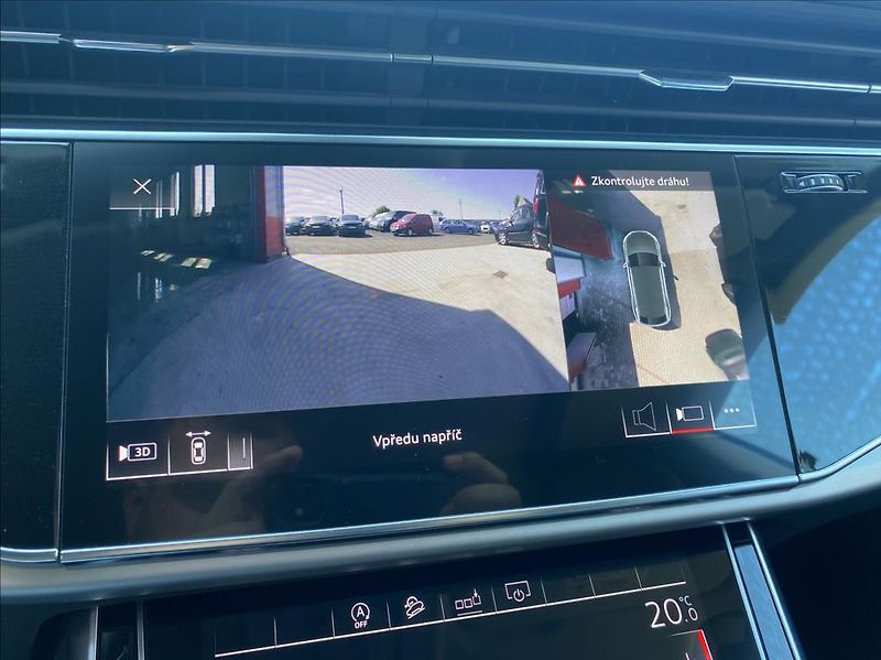 Audi Q8 3,0 55TFSi quattro Sport - fotka 33 z 47