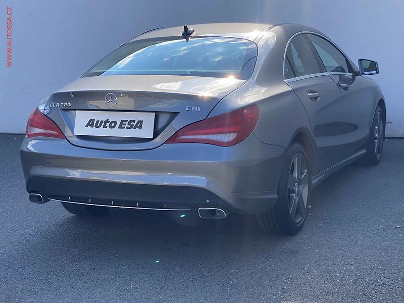 Mercedes-Benz CLA (2013) 2.2 CDi 220, AT, bixen - fotka 4 z 20