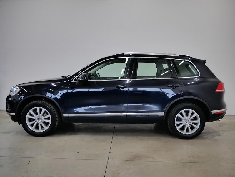 Volkswagen Touareg - fotka 3 z 25