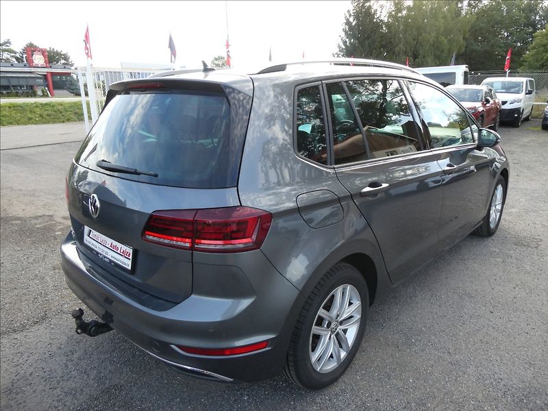 Volkswagen Golf Sportsvan 1,5 TSi 110kW DSG,závěs,naviga - fotka 9 z 43