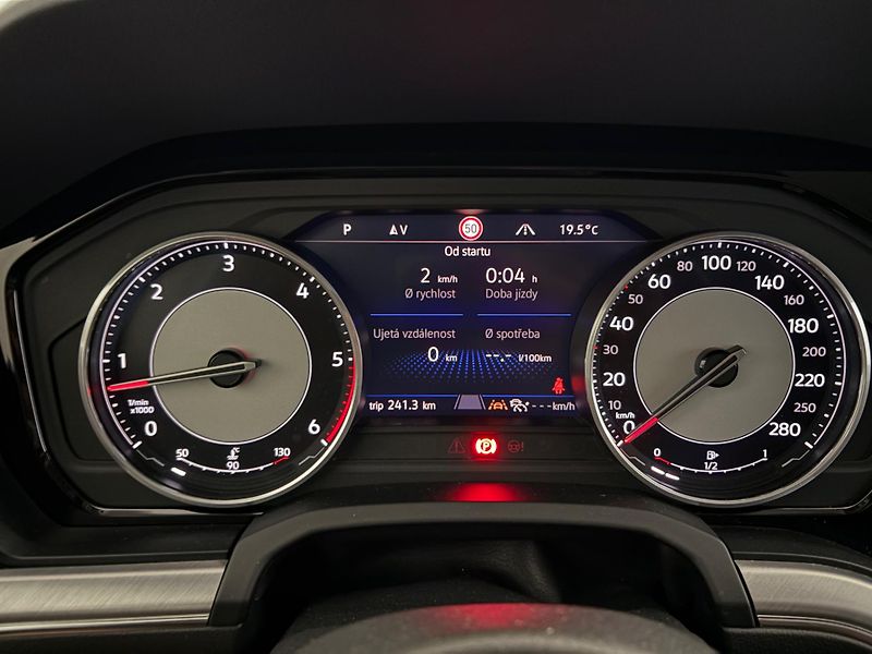 Volkswagen Touareg (2020) Elegance 3.0 TDI Tiptronic - fotka 22 z 32