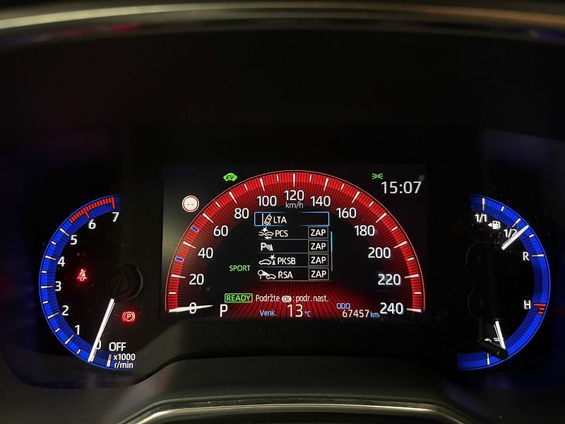 Toyota Corolla 1.8 Hybrid e-CVT COMFORT, ACC, - fotka 18 z 24