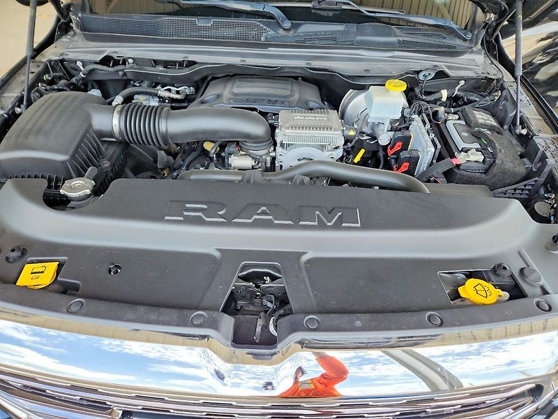 Dodge RAM (2019) 1500 LIMITED  - fotka 11 z 11