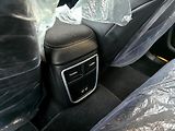 Dodge Charger (2022) Americký sedan s SRT kitem - náhled 11