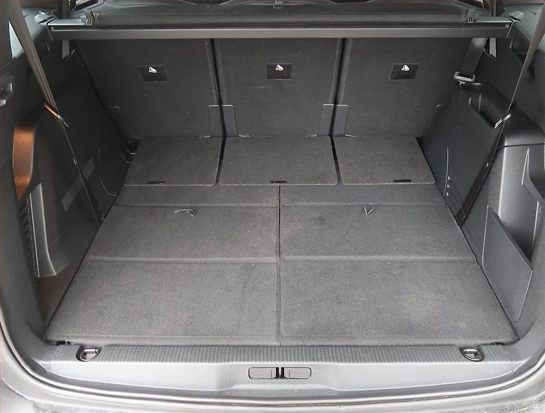 Peugeot 5008 (2021) 1.5 BlueHDi - fotka 14 z 19